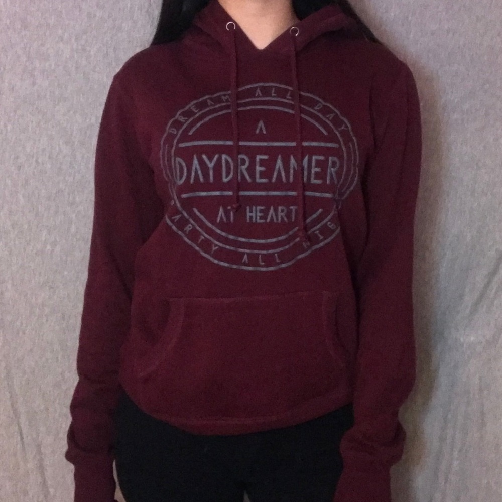 Burgundy maroon hooide